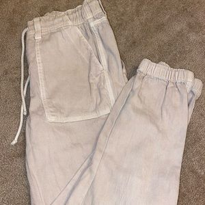 AE cargo joggers